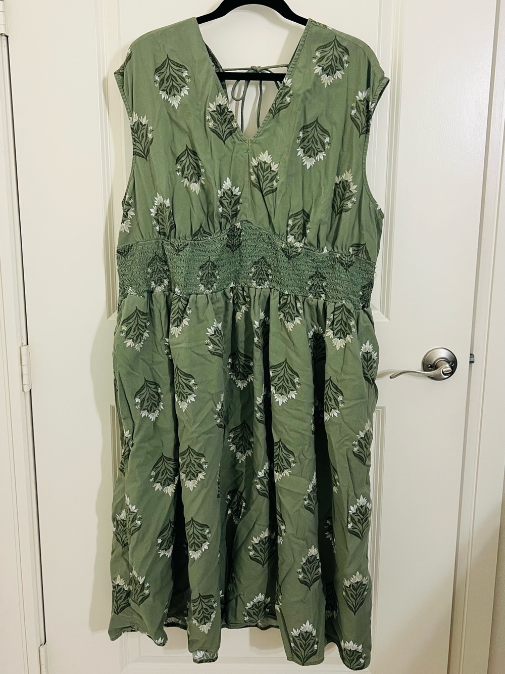 Old Navy Olive Green Floral Smocked-Waist Midi Dress